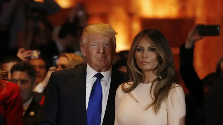 Donald (L) and Melania Trump