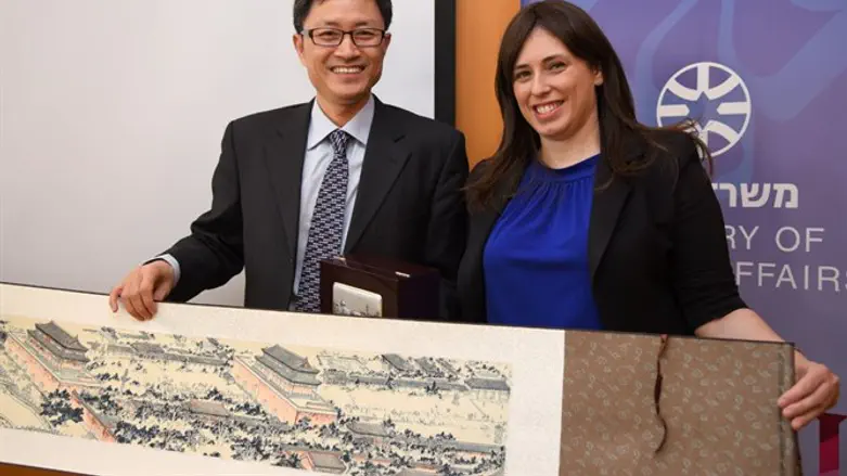 Hotovely with Chinese Deputy Minister of Science