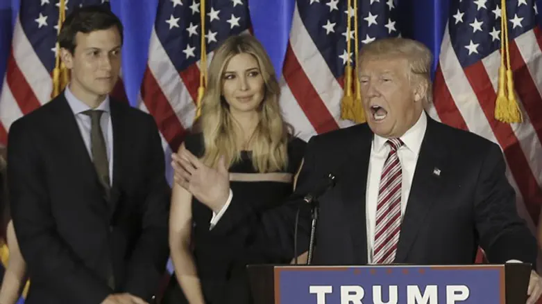 Дональд Трамп с дочерью Иванкой и зятем Джаредом Кушнером
