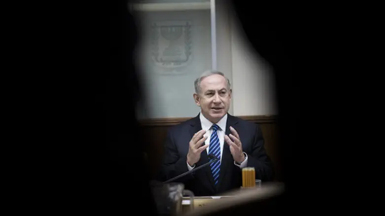 Netanyahu in cabinet meeting