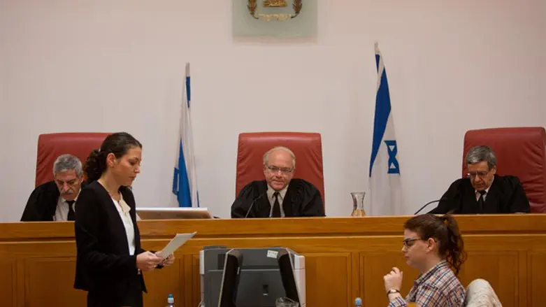A Jewish legal system depends on Torah scholars