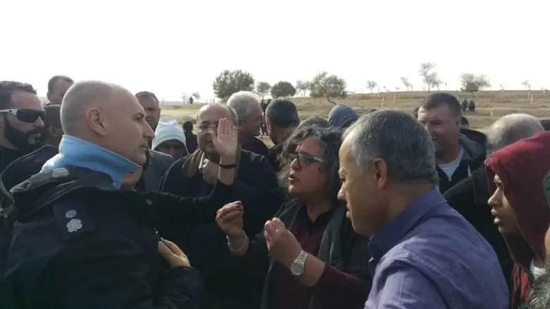 Противостояние арабских депутатов израильским полицейским