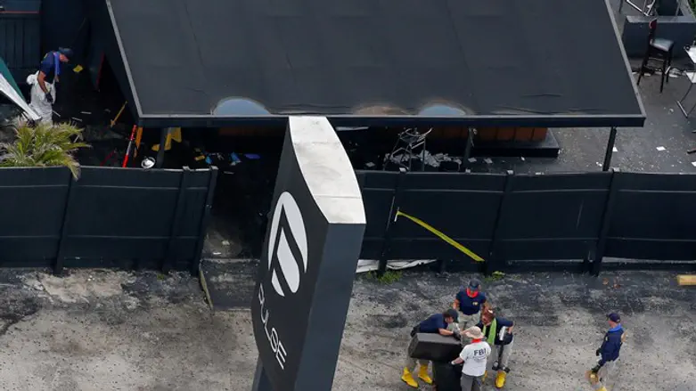 FBI officials at site of Orlando massacre