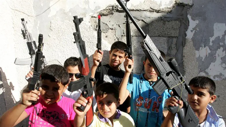 Дети Палестинской автономии. Иллюстрация