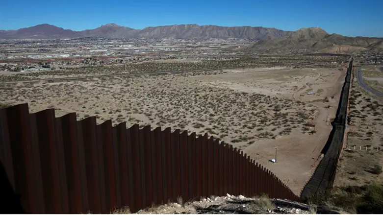 Newly completed section of border fence near Sunland, New Mexico