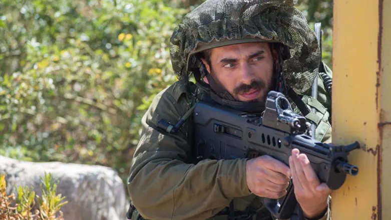 IDF soldier on Lebanese bordder