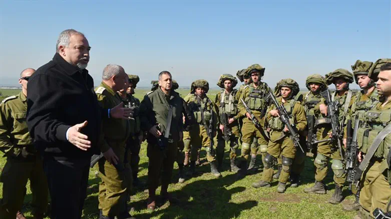 Minister Liberman at Golani Brigade exercise
