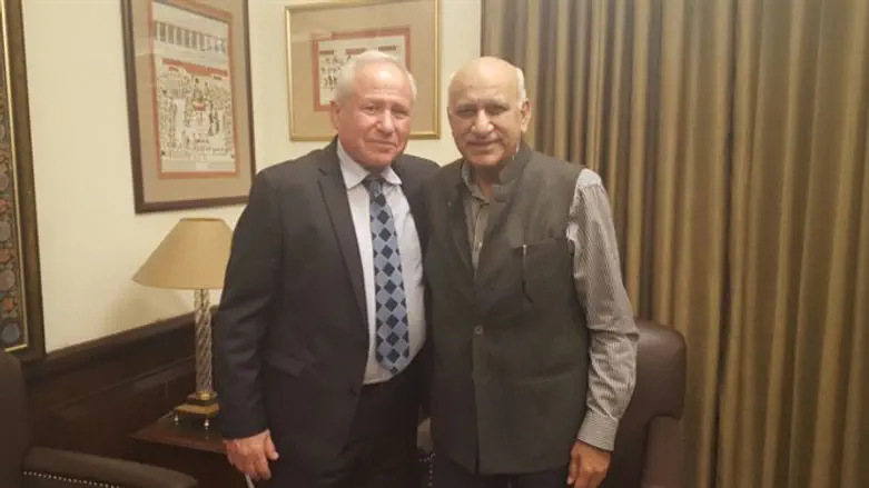 Dichter meets with Indian Dep. Foreign Minister Akbar