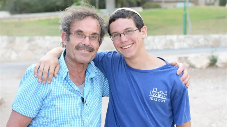 Elhai Taharlev with his grandfather Shlomo
