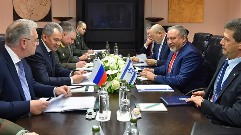 Liberman with Russian Defense Minister