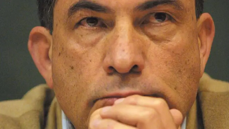 Why Ha'aretz columnist Gideon Levy should be fired