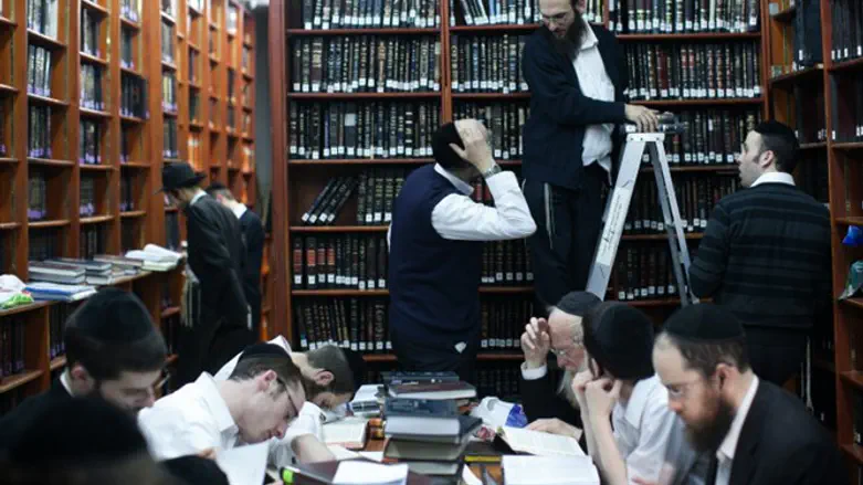 Hareidi men study Torah (illustrative)