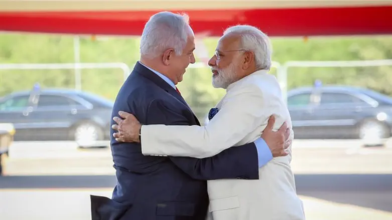 Indian PM Narendra Modi and Israeli PM Binyamin Netanyahu