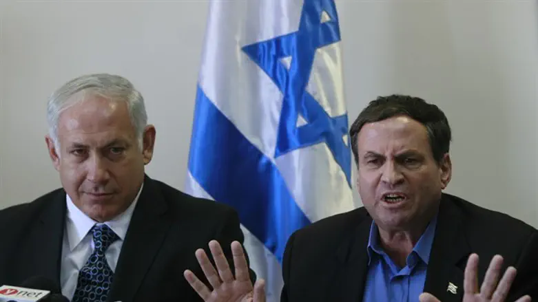 Netanyahu and Uzi Dayan in press conference