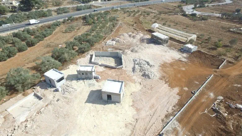 Место незаконного палестинского строительства