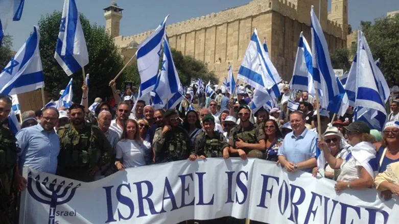 French Jews march in Hevron