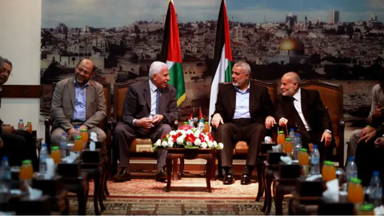 Hamas and Fatah leaders (archive)