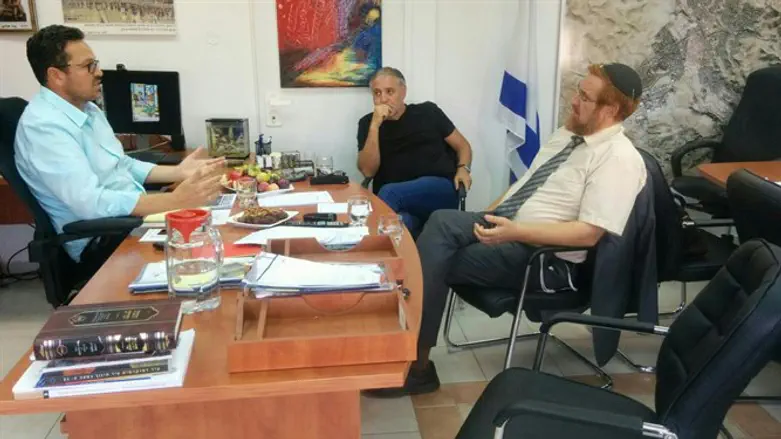 MK Glick in Arad meeting