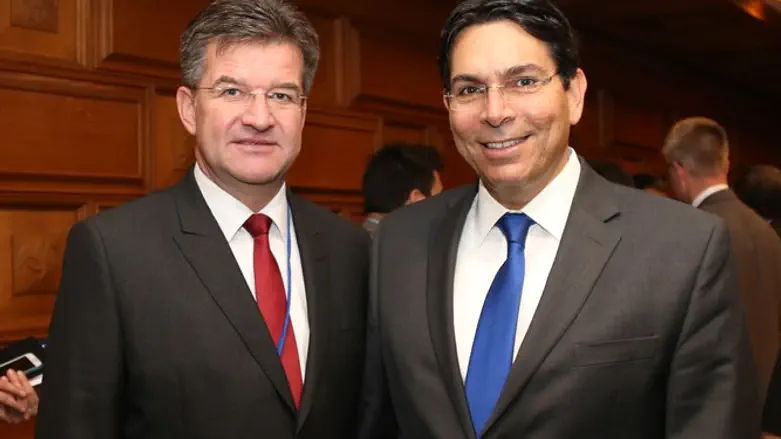 Ambassador Danon and President of the General Assembly Miroslav Lajčák.