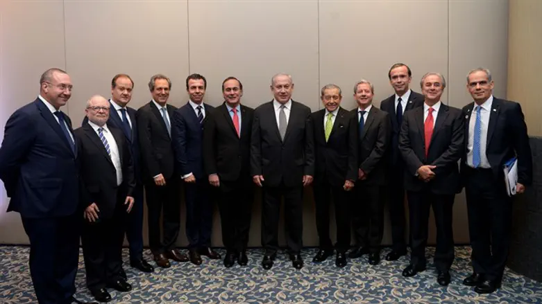 Netanyahu and Mexican businesspeople