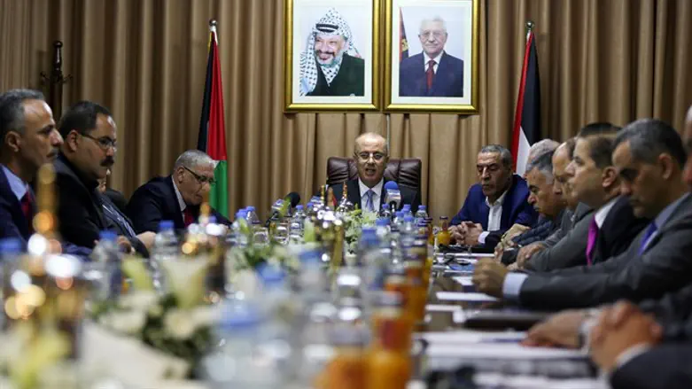ישיבת הממשלה הפלסטינית. ארכיון