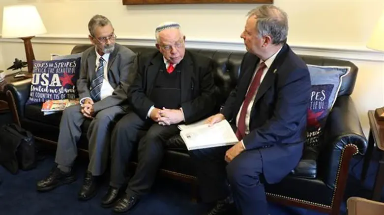 Congressman Lamborn meets with UNRWA investigators