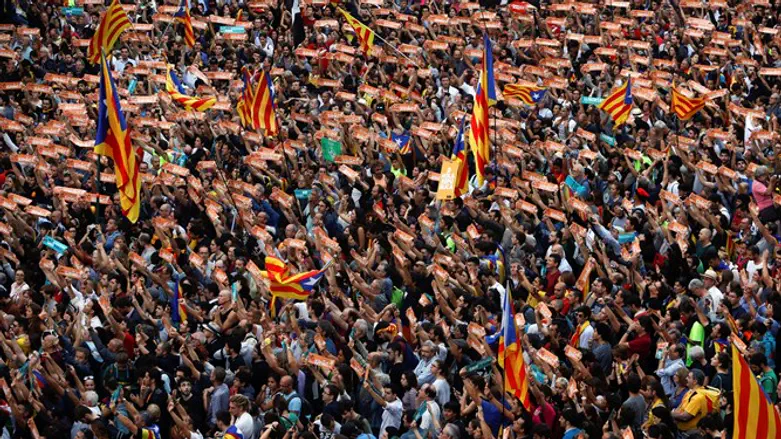 Celebrations in Catalonia after independence declaration