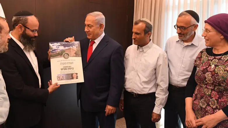 Netanyahu with Hevron Jewish leaders