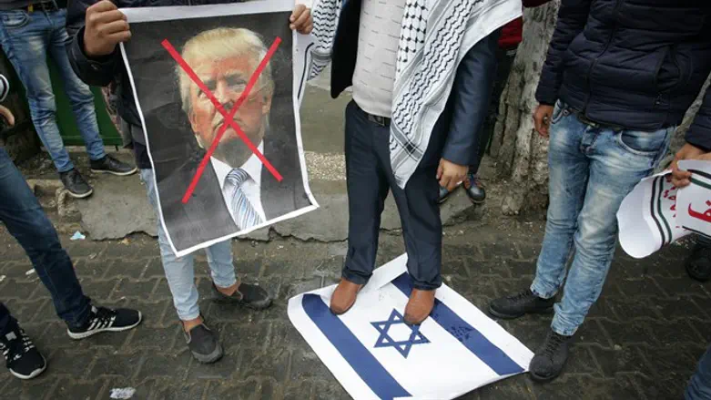 Реакция палестинцев на скорое признание Трампом Иерусалима