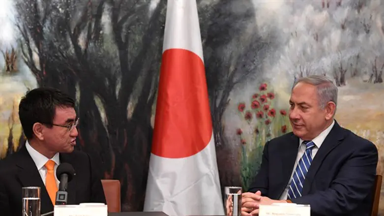 Netanyahu meets Japanese FM Taro Kono