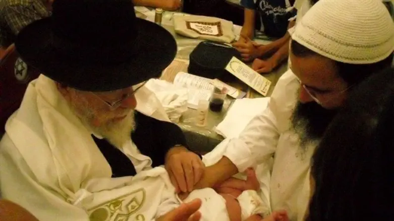 Rabbi Raziel Shevach (right), alongside Rabbi Dov Lior