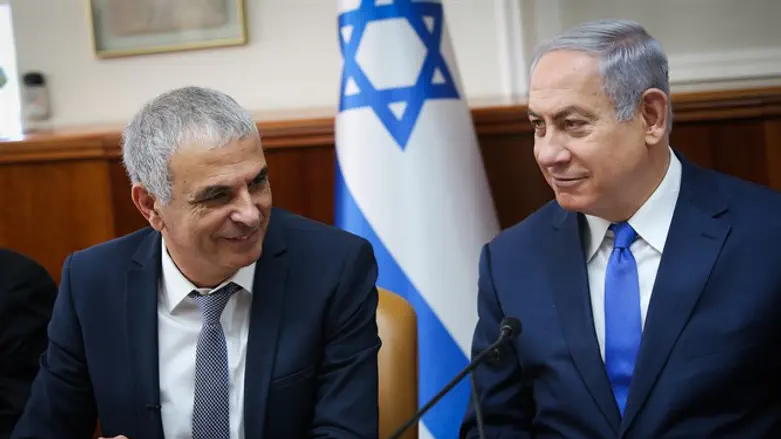 Moshe Kahlon and PM Netanyahu