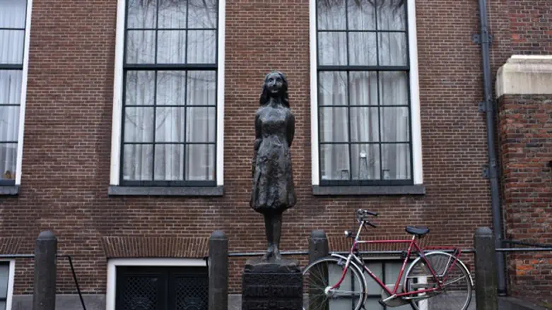 Дом Анны Франк в Амстердаме