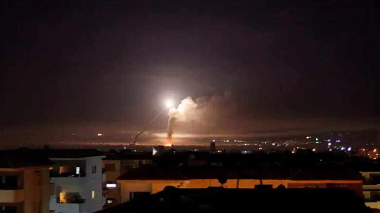 Missile fire in Damascus