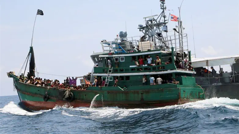 ספינת מהגרים. ארכיון