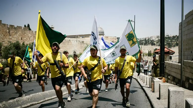 Golani soldiers on run from Hermon to Eilat