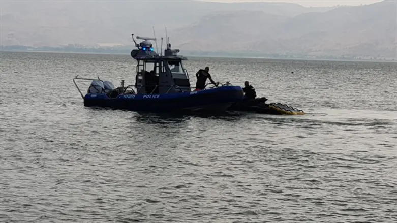 looking for missing man in the Kinneret