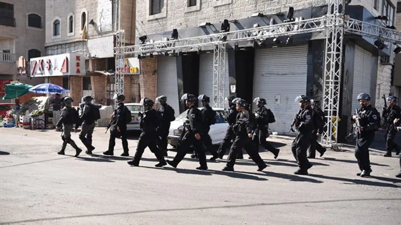 השוטרים והלוחמים פועלים במזרח ירושלים
