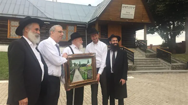 Unveiling ceremony for preservation project in Lubavitch