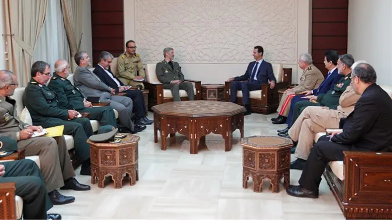 נשיא סוריה בשאר אל-אסד נפגש עם שר הביטחון האיראני אמיר חתמי בדמשק