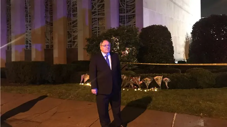 Dani Dayan at the site of the Pittsburgh attack