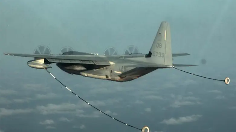 Заправщик KC-130 Hercules