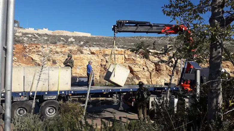 IDF installs new bulletproof barriers