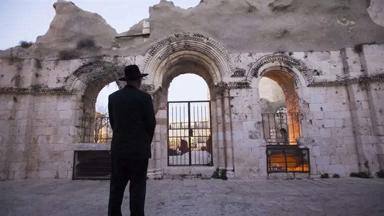 Ruins of Tiferet Yisrael Synagogue