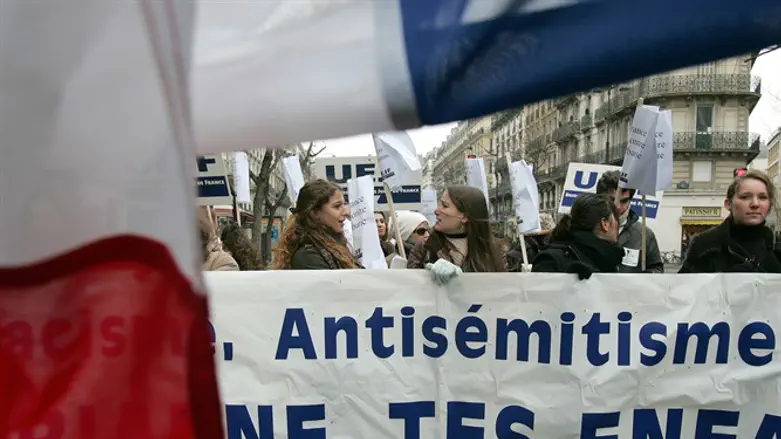 France demonstration against anti-Semitism (archive)