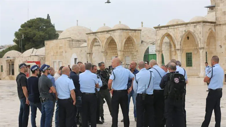 Police on Temple Mount