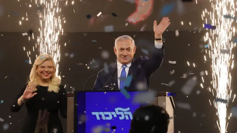 Netanyahu, and his wife Sara, celebrate election victory