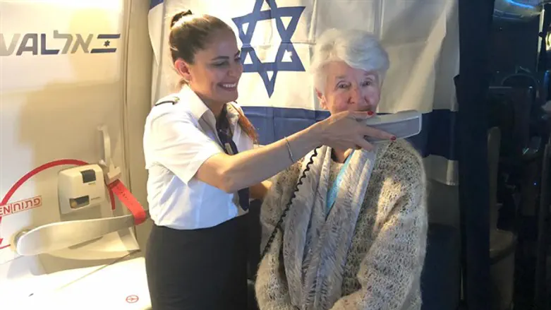 הדי באום עם אפרת ראלברוק אהרוני, מנהלת השירות בטיסה