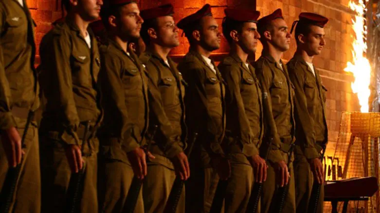 Soldiers at Holocaust Remembrance Ceremony (archive)