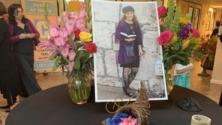 A photo of Lori Gilbert-Kaye at the Chabad of Poway